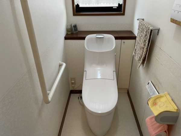 佐世保市でトイレの便器と換気扇の入れ替え工事を行いました！